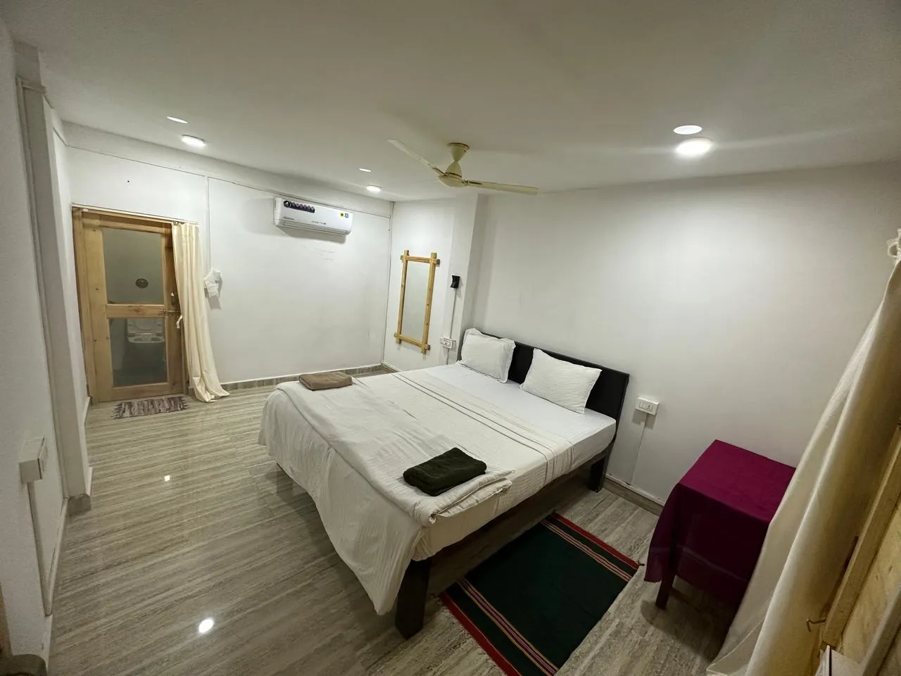 Rosa Mystica Cottages Bedroom 3