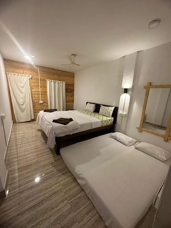 Rosa Mystica room interior